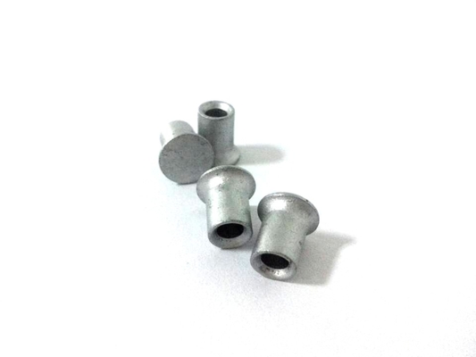 مسامير ثقب ذاتية عالية القوة ذاتية اختراق من الفولاذ المقاوم للصدأ مسامير 5.3x4mm 5.3x5mm Sandblasted