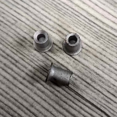 مسامير ثقب ذاتية عالية القوة ذاتية اختراق من الفولاذ المقاوم للصدأ مسامير 5.3x4mm 5.3x5mm Sandblasted