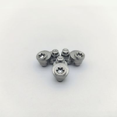 مسامير لا مركزية من الفولاذ المقاوم للصدأ 316 Torx M2-M6 ±0.5 مم دبوس لا مركزي