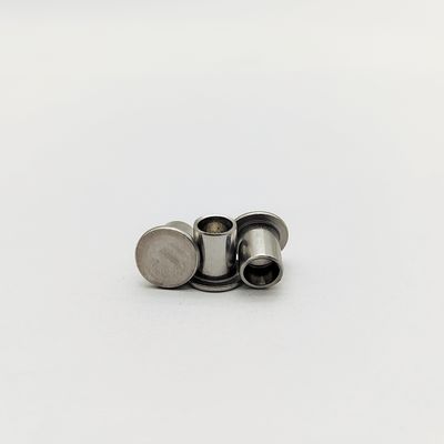 مسامير برش شبه أنبوبية من الفولاذ المقاوم للصدأ 304 ذات رأس مسطح DIN 7340 M3-M8