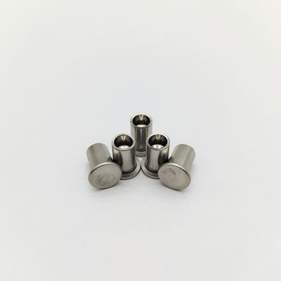 304 الفولاذ المقاوم للصدأ الرأس المسطحة نصف الأنبوبية المربعات DIN 7337 M3-M6