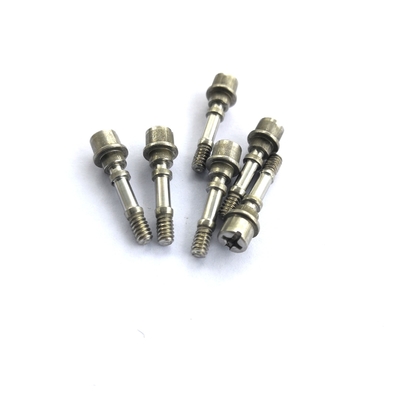 مشبك برأس بارد متعدد السلك M4x20 طلاء زنك غير قياسي